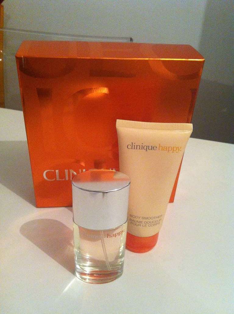 Kit Clinique Happy Fragrância E Hidratante Para O Corpo barato e em 12 vezes no Mercado Livre