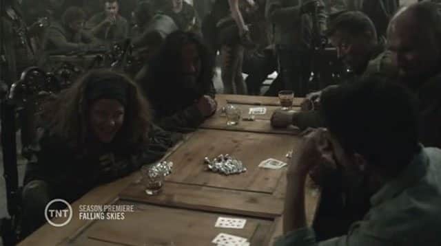 Still 1 - Hersheys em Falling Skies: um product placement bacana e sutil