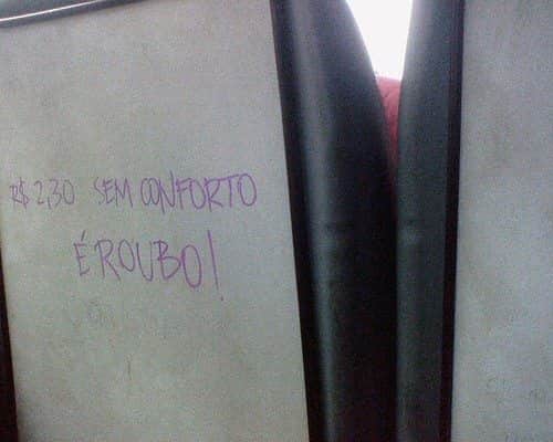 R$ 2,30 sem conforto é roubo. Foto de Celso Bessa feita em 2007.