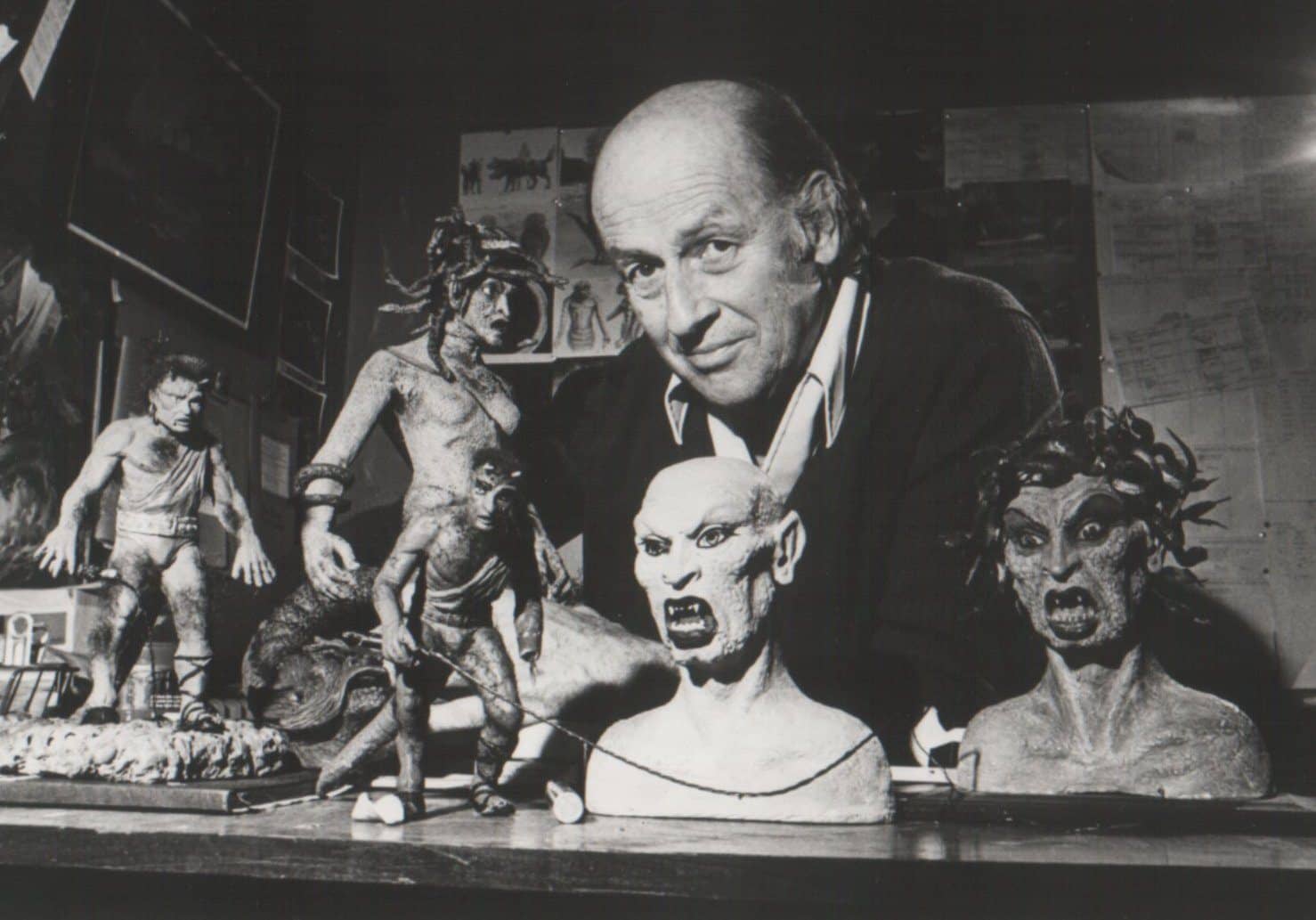 Ray Harryhausen, o rei dos efeitos especiais e animação em stop motion e que criou os efeitos de Jasão e os Argonautas, Sinbad, Fúria de Titãs